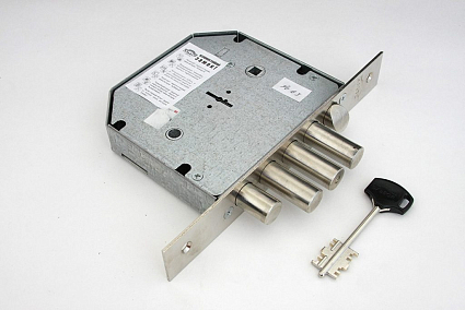 Замок врезной Эльбор Гранит 1.06.40 (левый), 5 кл. от интернет-площадки Гурумарт