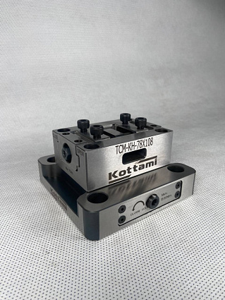 картинка Тиски механические самоцентрирующиеся ТСМ-КН-78-108 от магазина Гурумарт