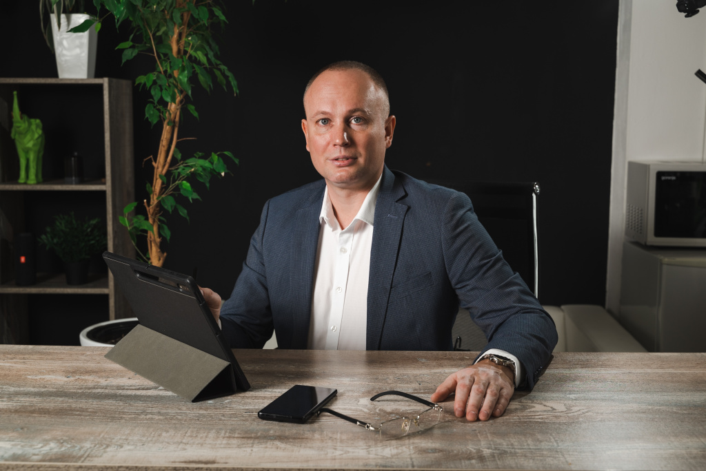 Генеральный директор ООО "GURUMART" Контакты